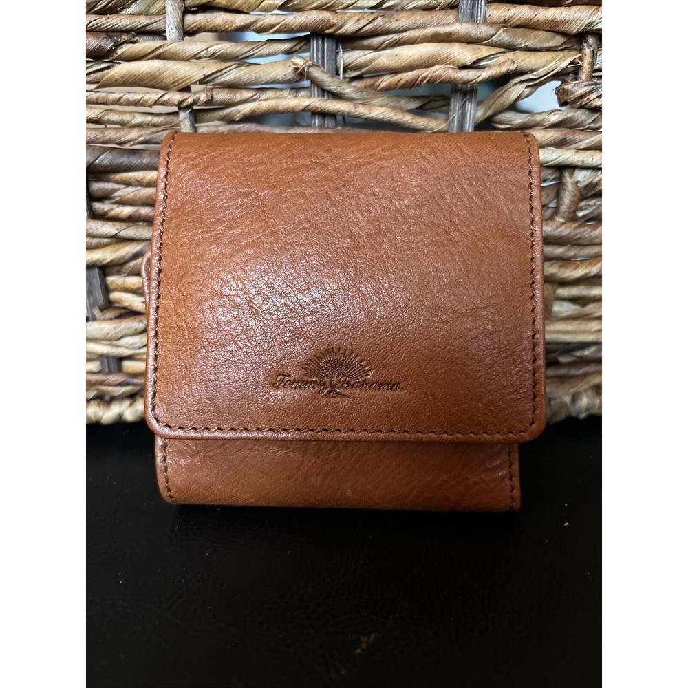 Tommy Bahama Wallet Mens Leather Tri Fold Key Strap Holder and Mirror - Unique